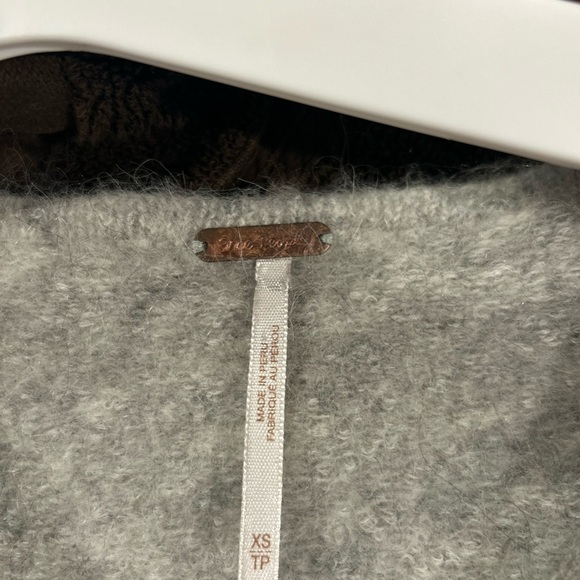 Free People Soft Gray V-Neck Sweater - Picture 3 of 4